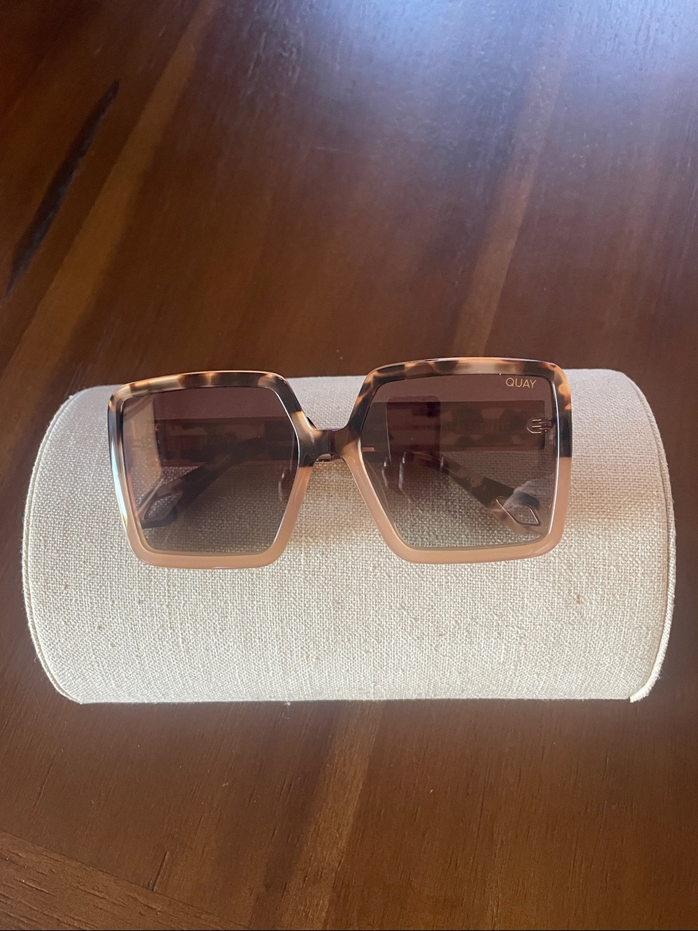 NEW Quay Almost Ready 1217 Square Sunglasses Tortoise Brown Gradient Polarized